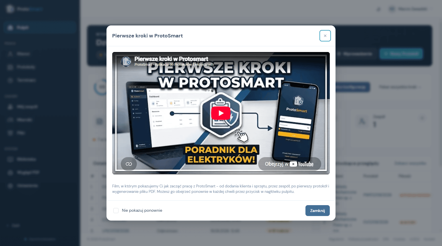 Pulpit aplikacji ze wskaźnikiem synchronizacji w lewym dolnym rogu